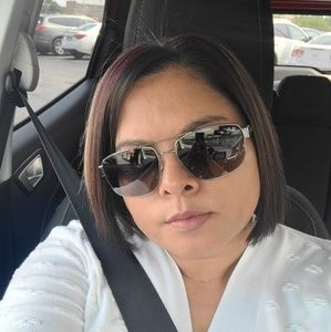 Meet your Posher, Araceli